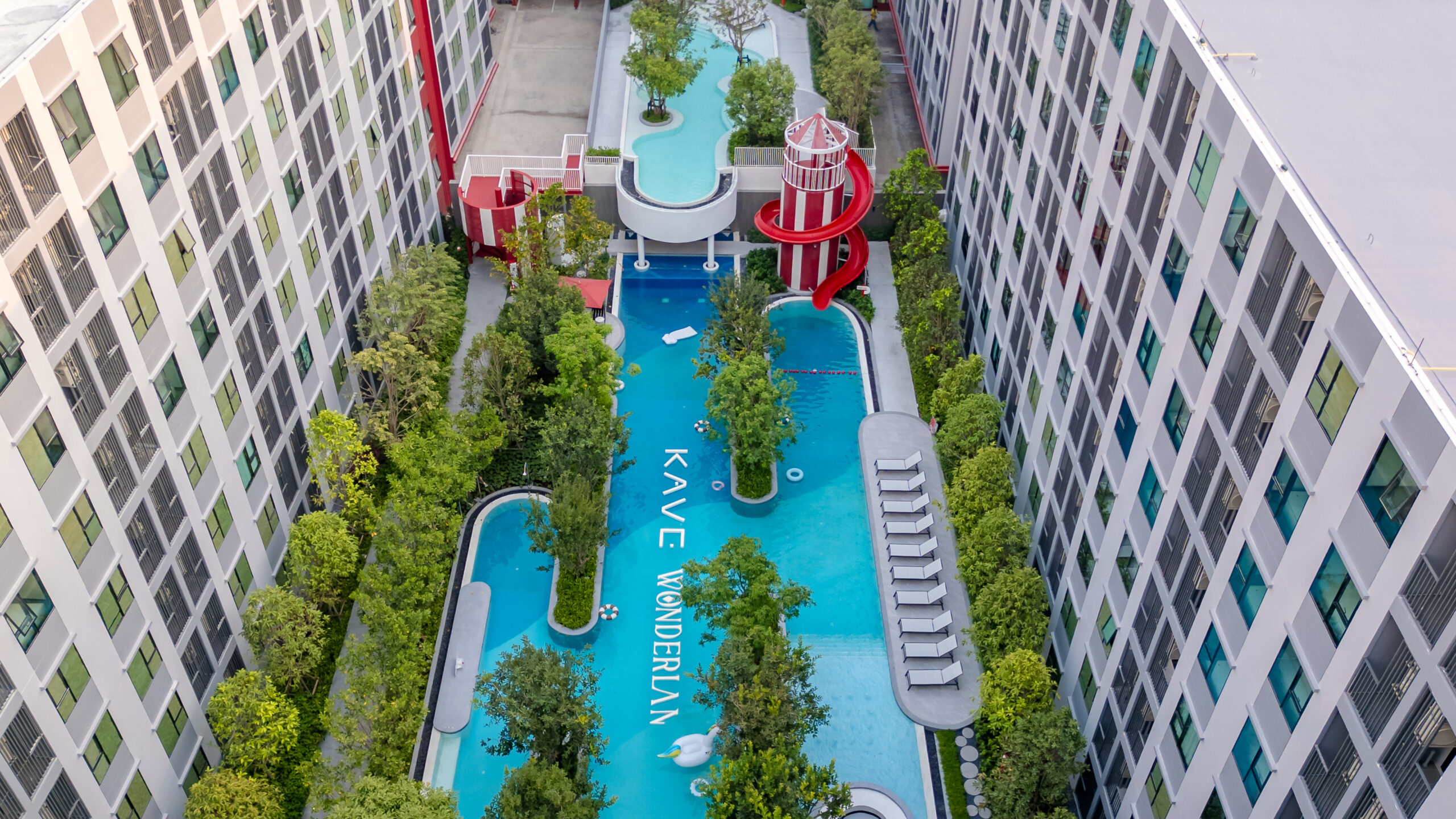 Pool aerial + สไลเดอร์น้ำ